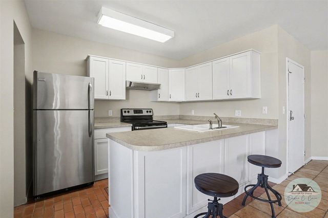 297 W Clay Avenue 411, Muskegon, MI 49440