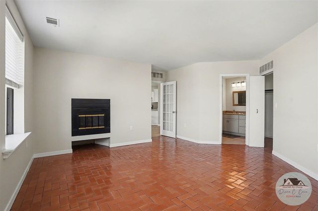 297 W Clay Avenue 411, Muskegon, MI 49440