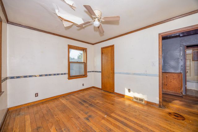 14201 S State Street, Riverdale, IL 60827