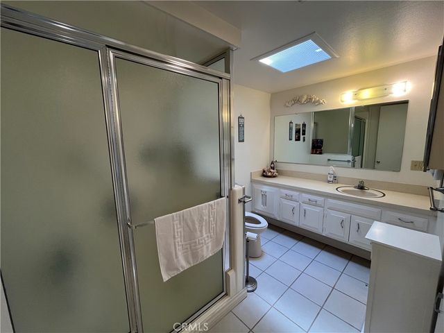 1571 Golden Rain Rd., M5-118I, Seal Beach, CA 90740