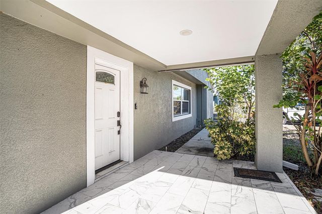 6504 N 21ST STREET, Tampa, FL 33610