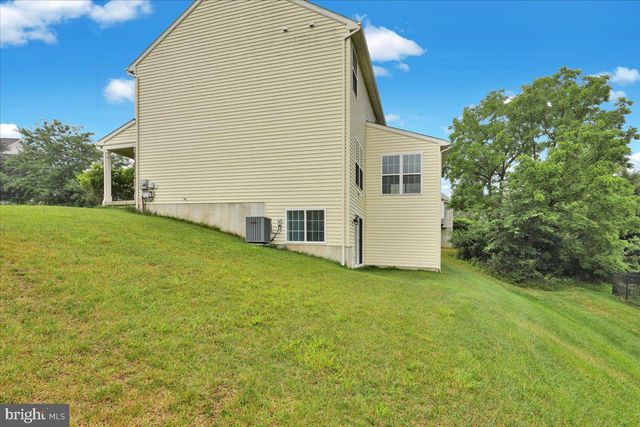 181 SCOTLAND DR, Reading, PA 19606