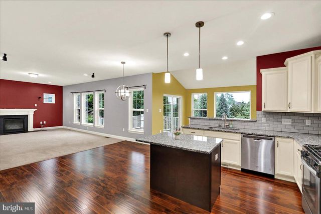 181 SCOTLAND DR, Reading, PA 19606