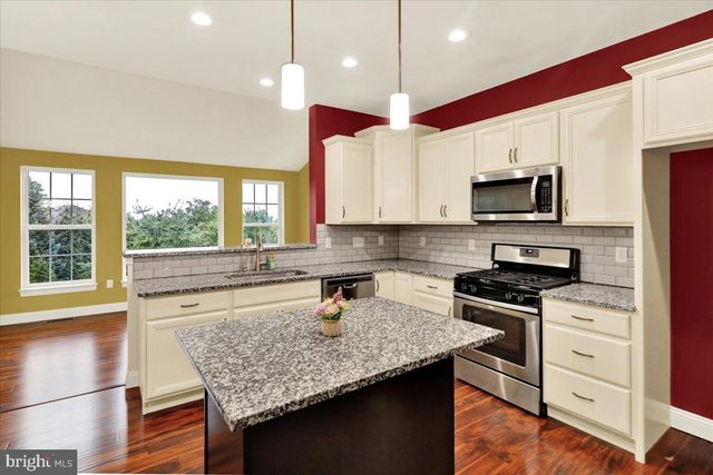 181 SCOTLAND DR, Reading, PA 19606