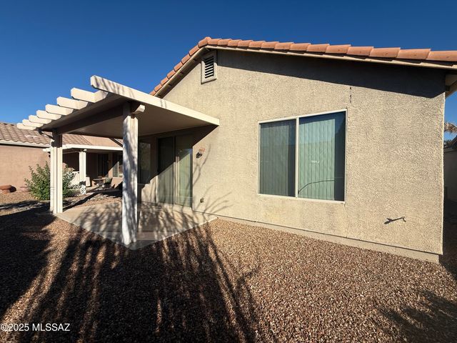 9413 N Desert Mist Lane, Tucson, AZ 85743