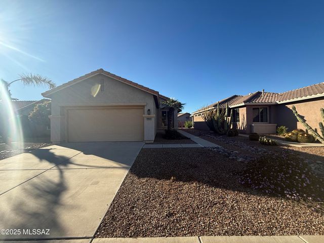 9413 N Desert Mist Lane, Tucson, AZ 85743