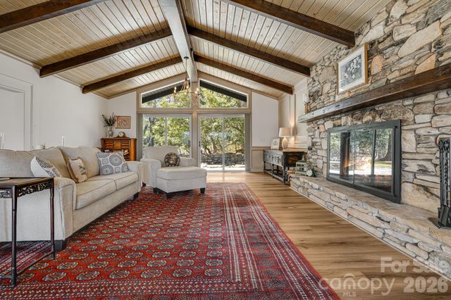 254 Orchard Circle, Laurel Park, NC 28739