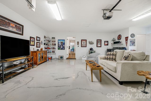 254 Orchard Circle, Laurel Park, NC 28739