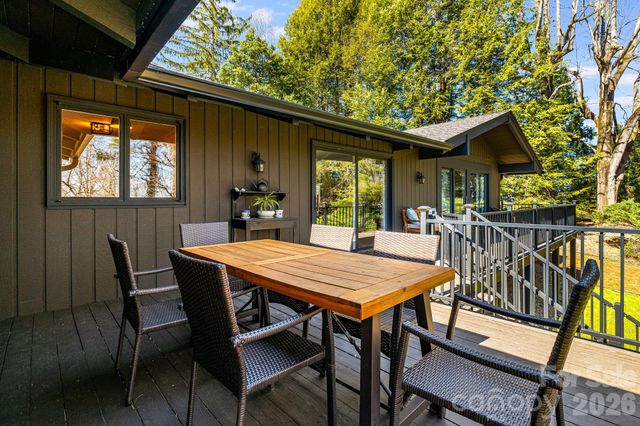 254 Orchard Circle, Laurel Park, NC 28739