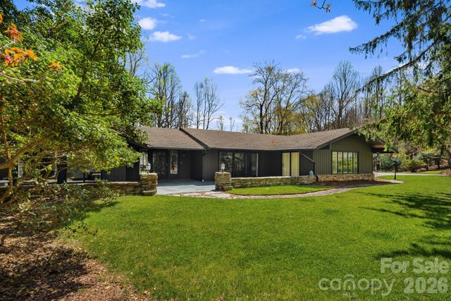 254 Orchard Circle, Laurel Park, NC 28739