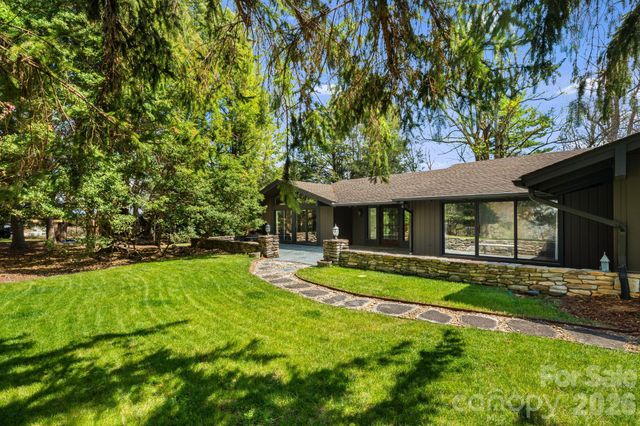 254 Orchard Circle, Laurel Park, NC 28739