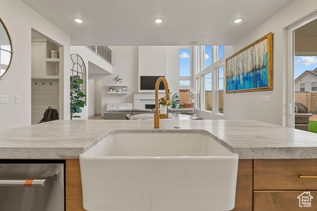 702 W JUNIPER DR, St. George, UT 84790