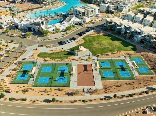 702 W JUNIPER DR, St. George, UT 84790