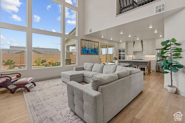 702 W JUNIPER DR, St. George, UT 84790