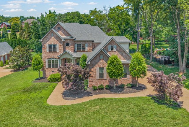 817 Salisbury Way, Clarksville, TN 37043