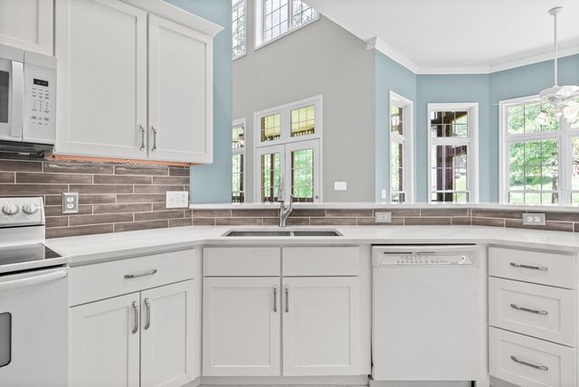 817 Salisbury Way, Clarksville, TN 37043