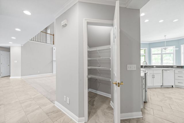 817 Salisbury Way, Clarksville, TN 37043