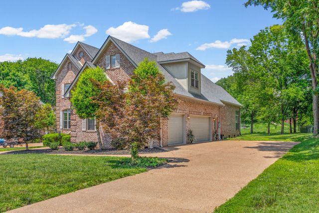 817 Salisbury Way, Clarksville, TN 37043
