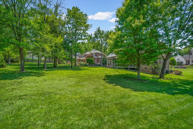 817 Salisbury Way, Clarksville, TN 37043