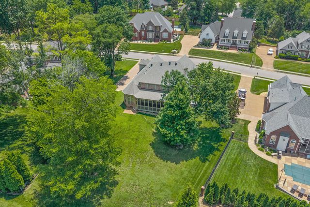 817 Salisbury Way, Clarksville, TN 37043