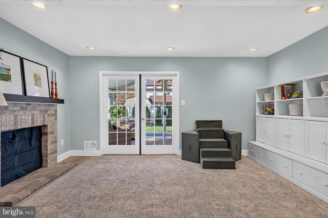 143 GREENBROOK DR, Marlton, NJ 08053