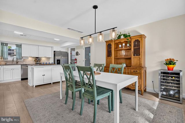143 GREENBROOK DR, Marlton, NJ 08053
