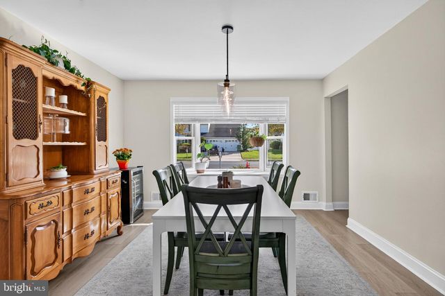 143 GREENBROOK DR, Marlton, NJ 08053