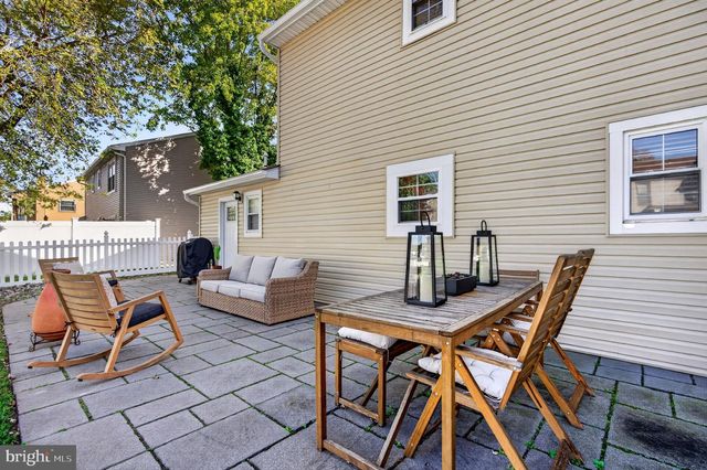 143 GREENBROOK DR, Marlton, NJ 08053
