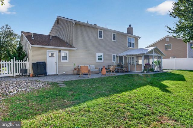 143 GREENBROOK DR, Marlton, NJ 08053
