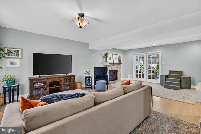 143 GREENBROOK DR, Marlton, NJ 08053
