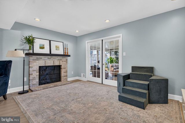 143 GREENBROOK DR, Marlton, NJ 08053
