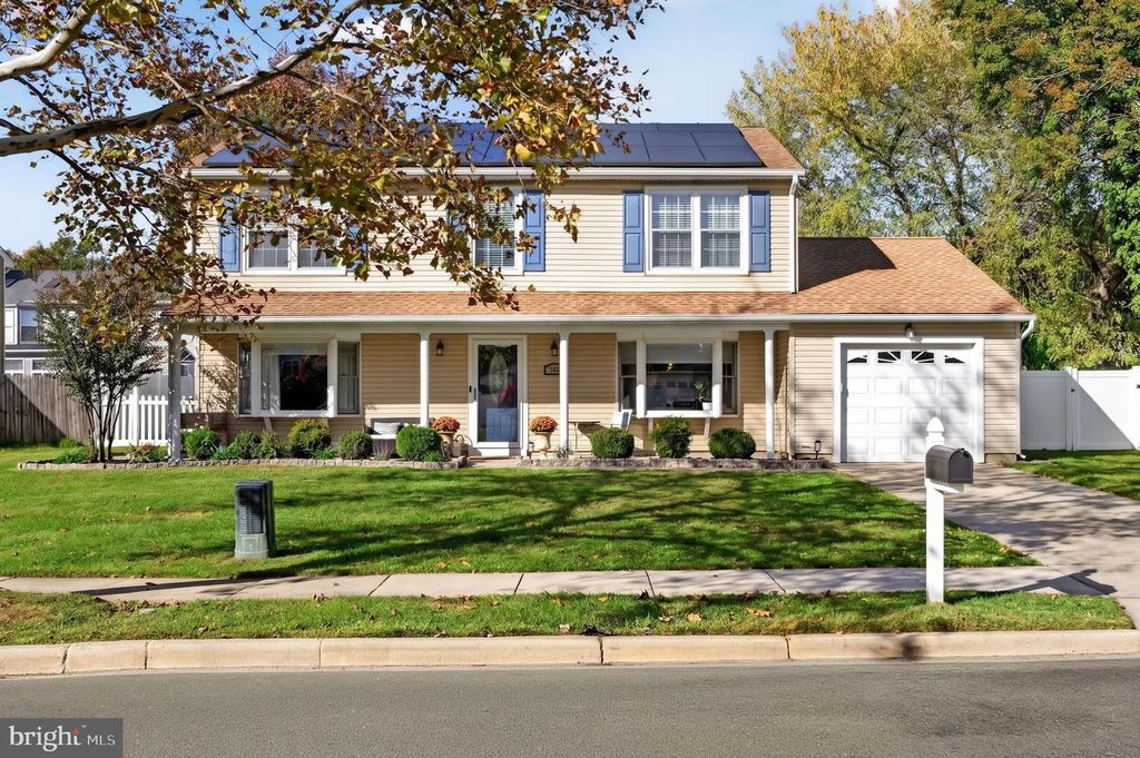 143 GREENBROOK DR, Marlton, NJ 08053