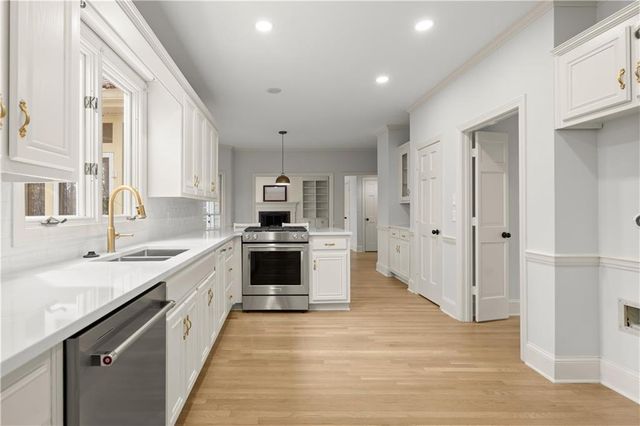 5435 Hoylake Court, Johns Creek, GA 30097