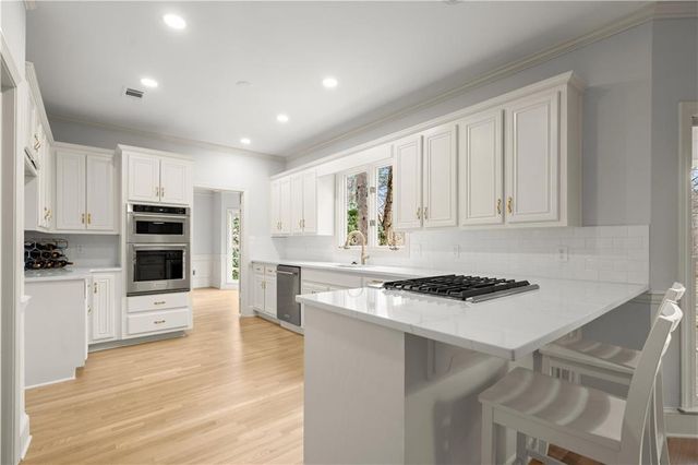 5435 Hoylake Court, Johns Creek, GA 30097