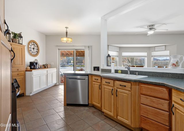 4 Big Bay Road, Queensbury, NY 12804