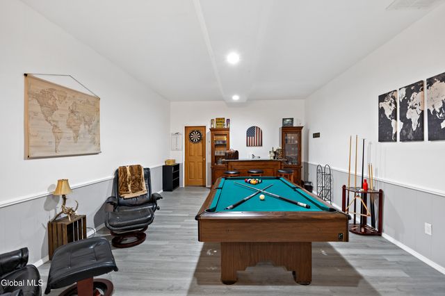 4 Big Bay Road, Queensbury, NY 12804