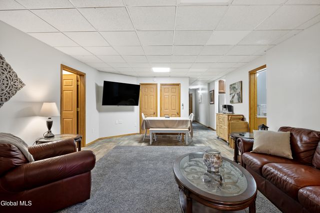 4 Big Bay Road, Queensbury, NY 12804