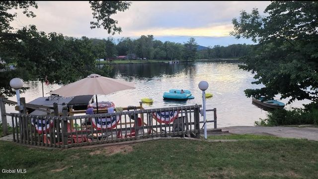 4 Big Bay Road, Queensbury, NY 12804