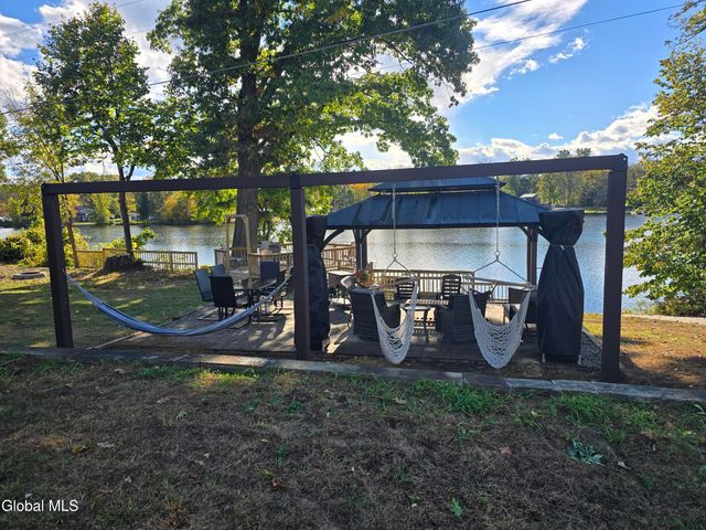 4 Big Bay Road, Queensbury, NY 12804