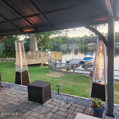 4 Big Bay Road, Queensbury, NY 12804