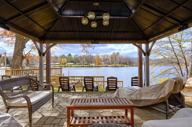 4 Big Bay Road, Queensbury, NY 12804