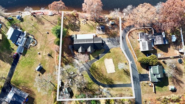 4 Big Bay Road, Queensbury, NY 12804