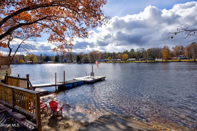 4 Big Bay Road, Queensbury, NY 12804