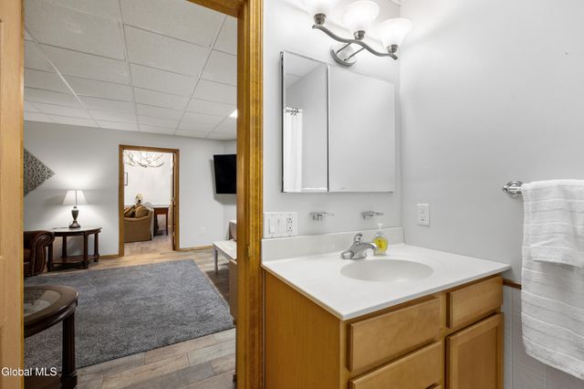 4 Big Bay Road, Queensbury, NY 12804