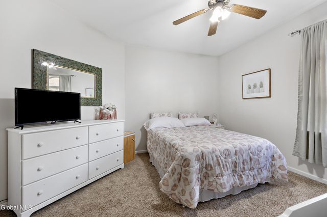 4 Big Bay Road, Queensbury, NY 12804