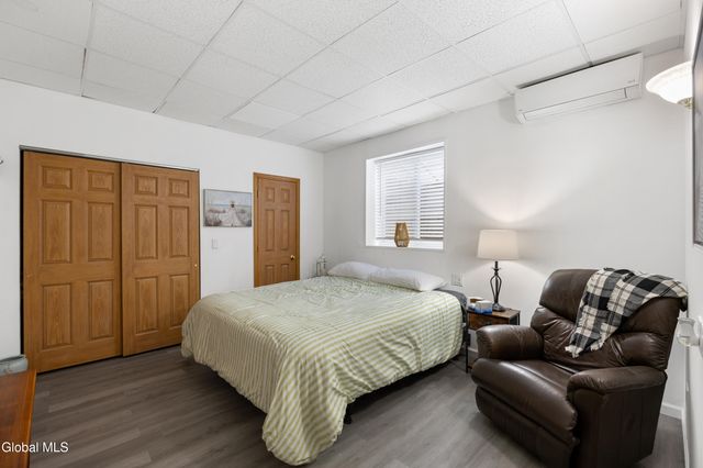 4 Big Bay Road, Queensbury, NY 12804