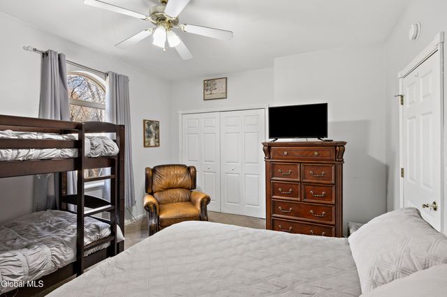 4 Big Bay Road, Queensbury, NY 12804