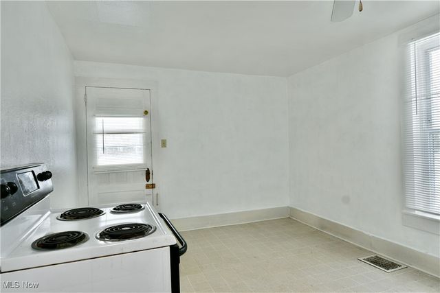 12977 South Avenue, North Lima, OH 44452