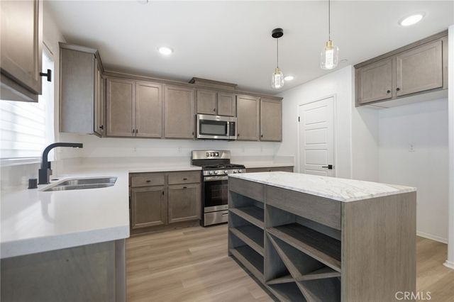 32806 Crown Point, Lake Elsinore, CA 92530
