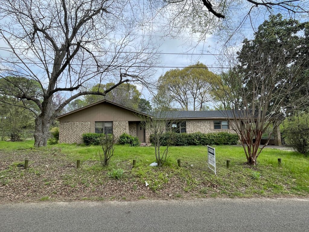 539 Edmonson Avenue, Athens, TX 75751
